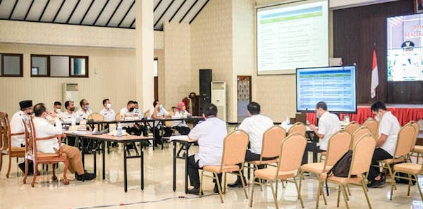 Ke Bupati Hendy, Camat se-Jember Sampaikan Program Kerja dan Rencana Anggaran Biaya